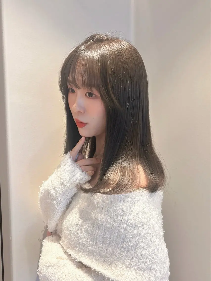 ロング カラー 髪質改善カラー ベージュ🤎YUMEのヘアスタイル