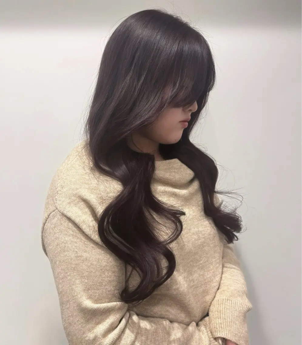 ロング カラー ブラウンカラー ピンクカラー ピンクブラウン ヘアカラー トリートメント 紅都🫧 透明感水光カラーのヘアスタイル