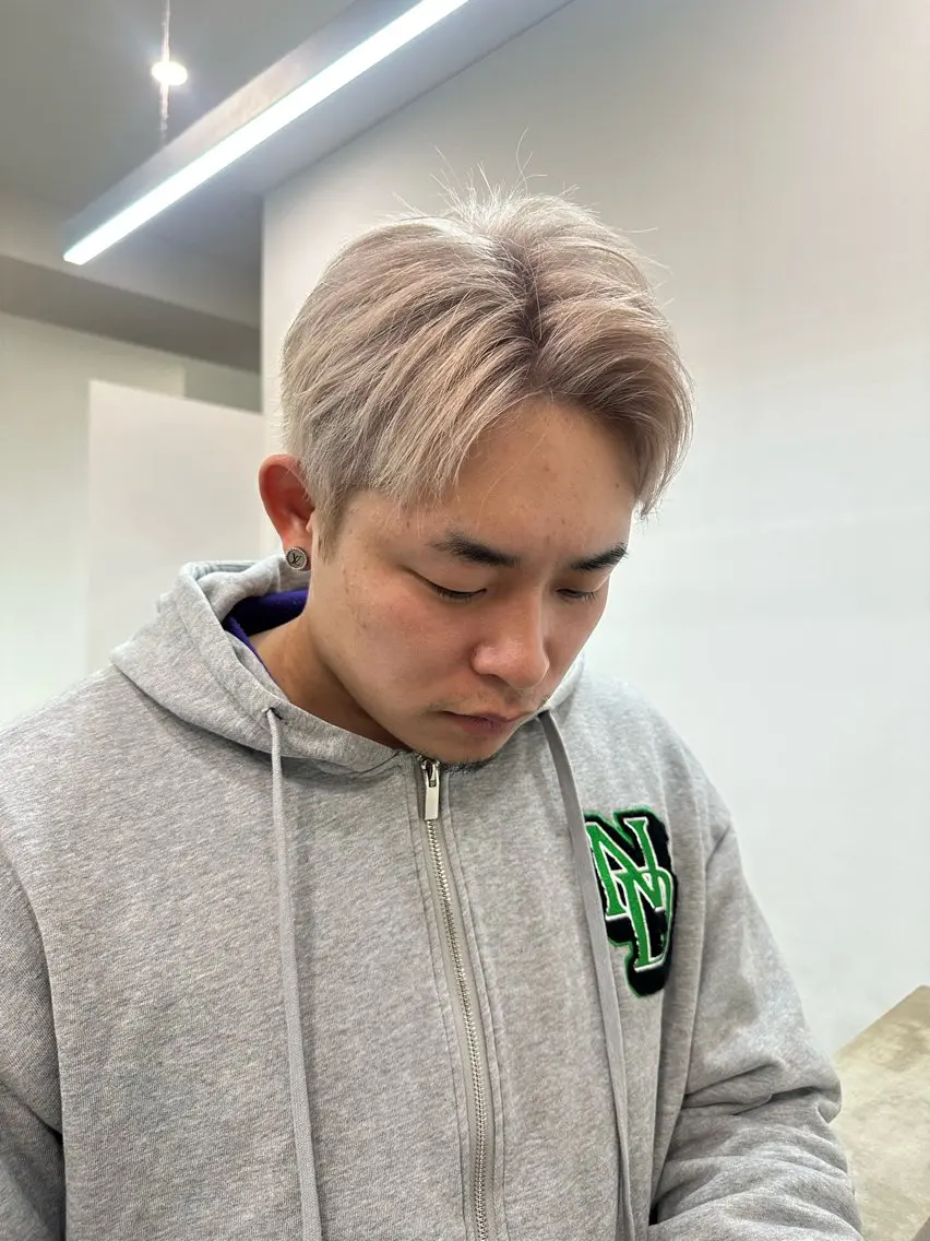 カラー メンズ YOSHINO AIKOのヘアスタイル