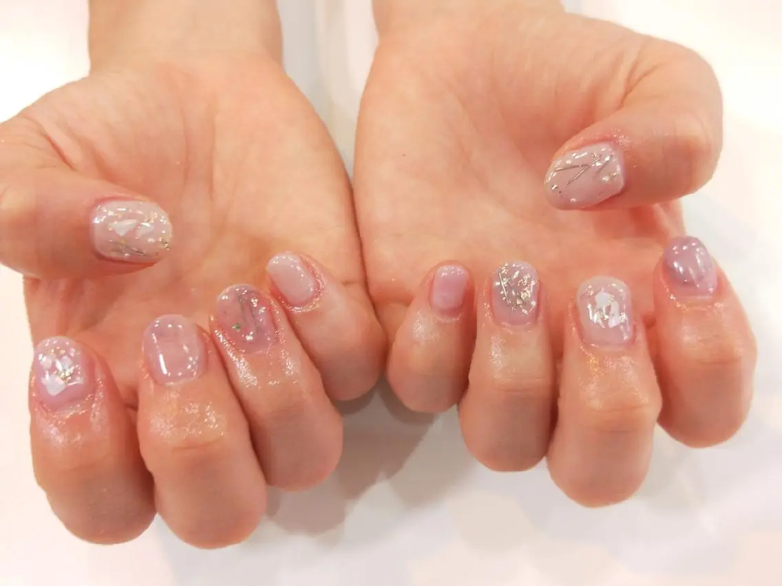 ネイル ハンドネイル ハンドケア はばすみれ🎀ﾈｲﾙ 光ﾌｪｲｼｬﾙ ﾍｱのネイルデザイン