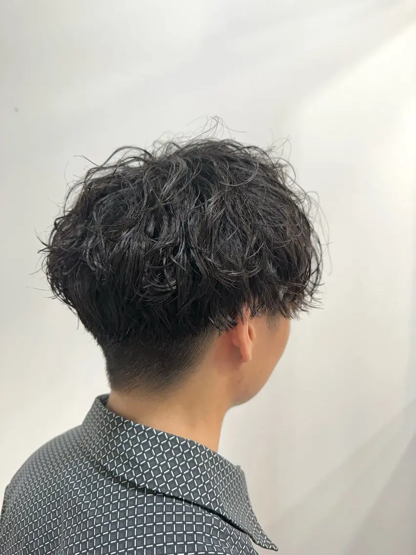 パーマ メンズ マッシュ メンズパーマ 波巻きパーマ カット パーマ あべ ゆうかのヘアスタイル