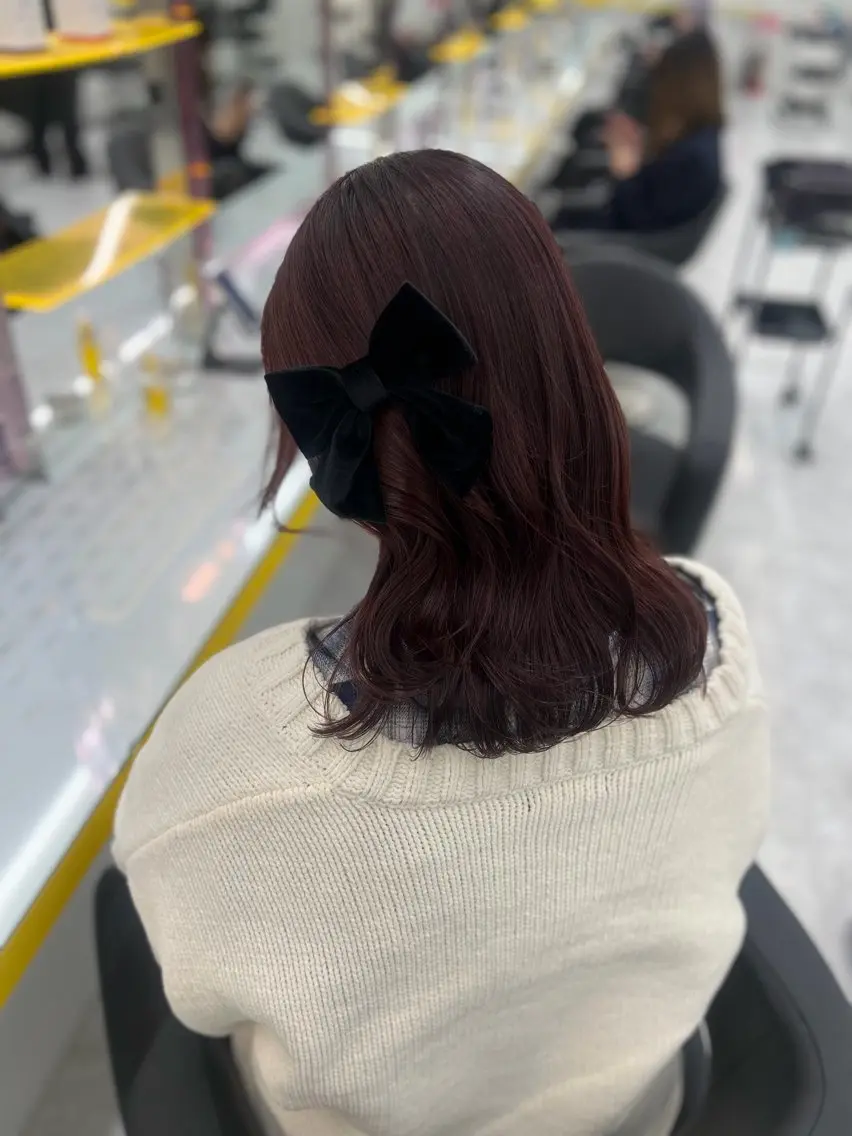 ミディアム Mio 暗髪/髪質改善🖤のヘアスタイル