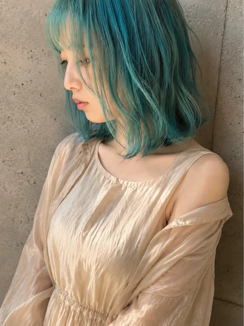 ミディアム カラー ブルーカラー カット ヘアカラー トリートメント 田室 和幸のヘアスタイル