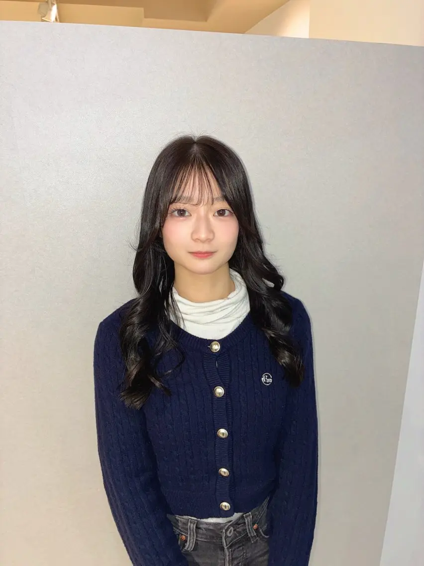 セミロング カラー 透明感カラー ハナダ メイのヘアスタイル