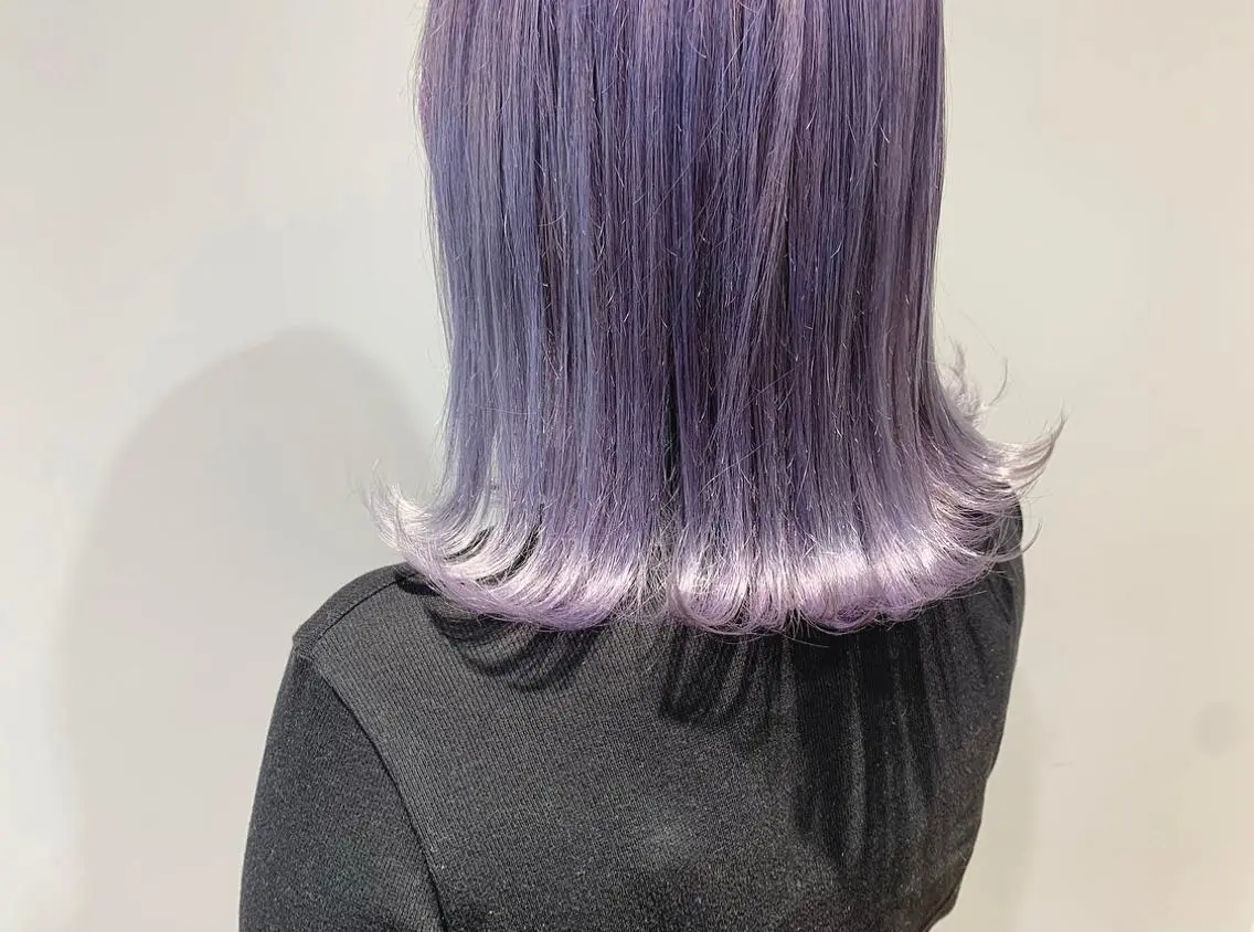 ミディアム カラー ヘアアレンジ ブリーチ ブルーカラー ブルーラベンダー ラベンダーカラー ヘアカラー トリートメント たかいわ みきのヘアスタイル