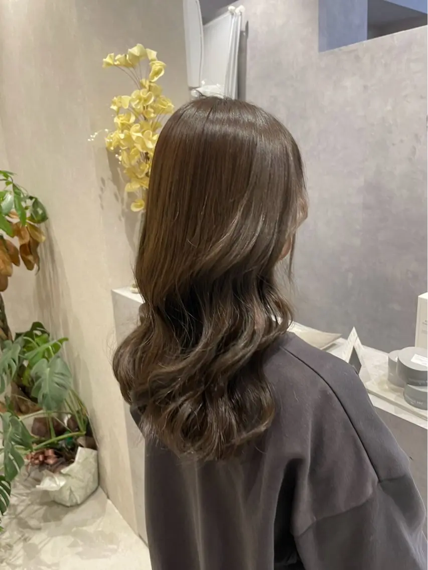 カラー 谷部 流希斗のヘアスタイル