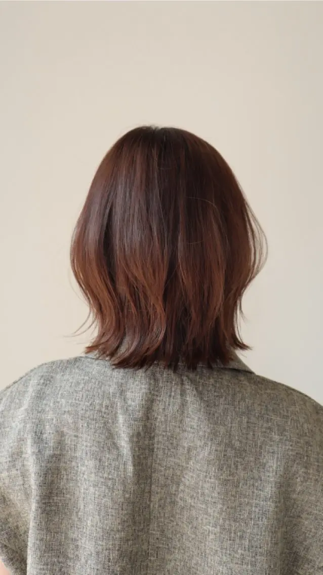 ミディアム カラー 透明感カラー ヘアカラー SiSTA 上平おおかのヘアスタイル