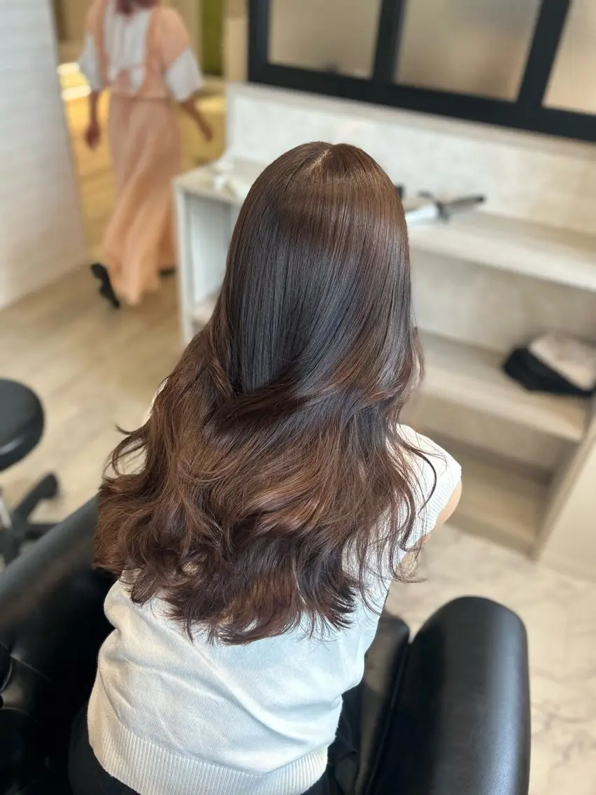 ロング カラー カット ヘアカラー トリートメント emi/髪質改善/ 韓国風/艶カラーのヘアスタイル