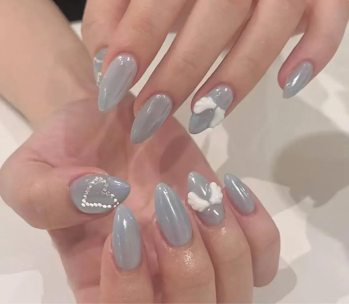 ネイル フラワーネイル フレンチネイル ジェルネイル ガラスフレンチ ハート ハンドネイル BabyYouMi nailのネイルデザイン