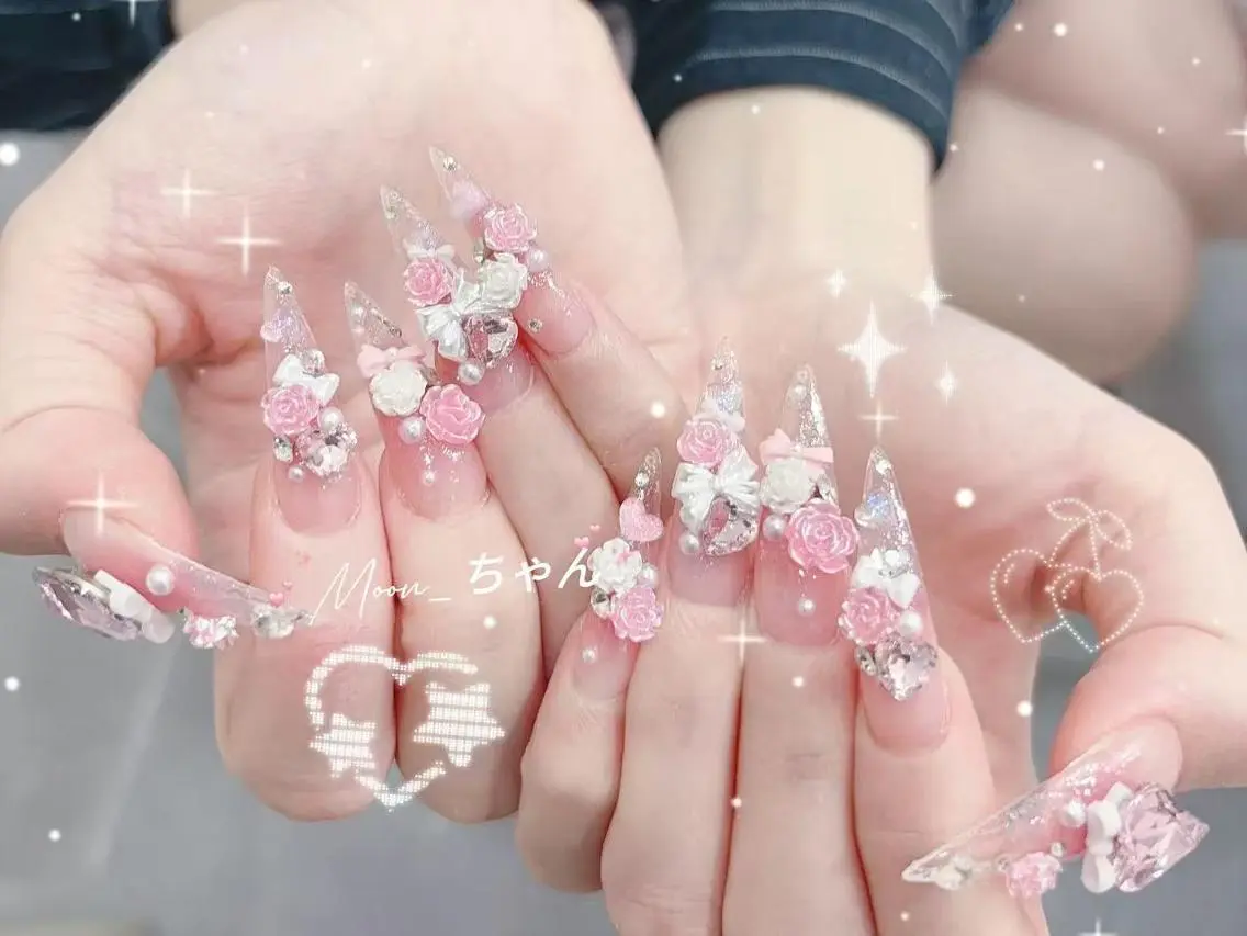 ネイル 長さ出し キラキラネイル 韓国ネイル ロングネイル マグネットネイル ハンドネイル ハンドケア Hachimochi 🌸長さ出し専門店のネイルデザイン