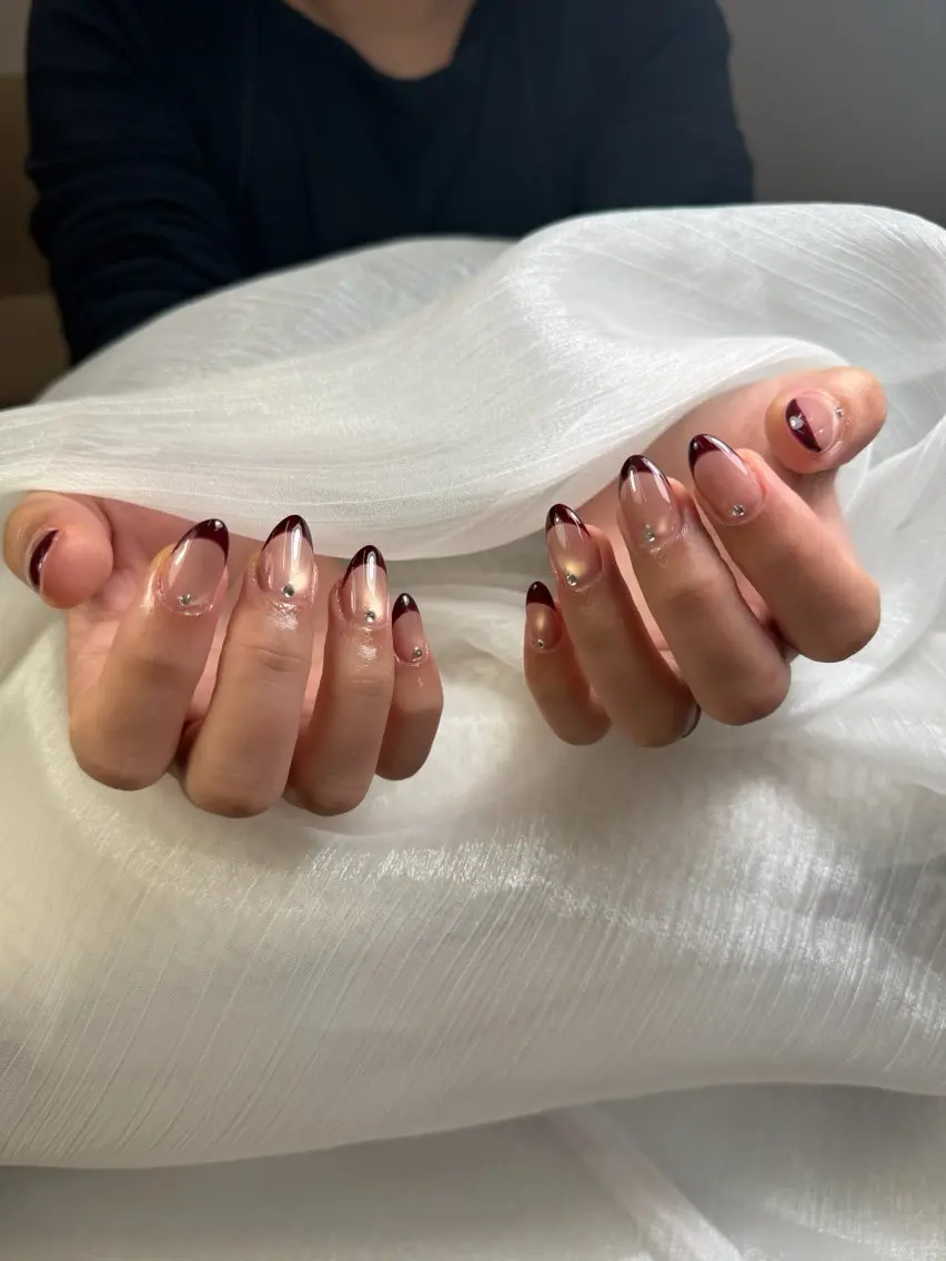ネイル チークネイル フレンチネイル グラデーション 韓国ネイル マグネットネイル Hana Nailのネイルデザイン