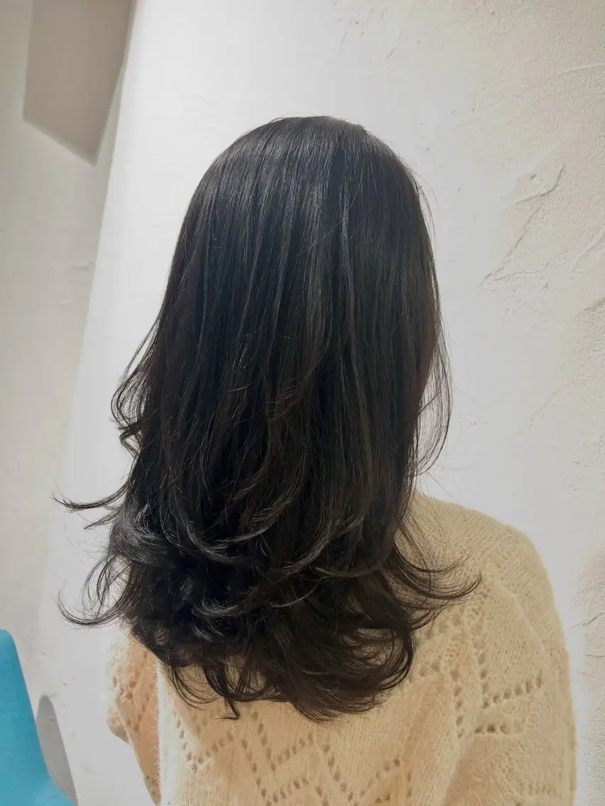 セミロング カラー レイヤーカット 美容室stadium 横田ジュンコのヘアスタイル
