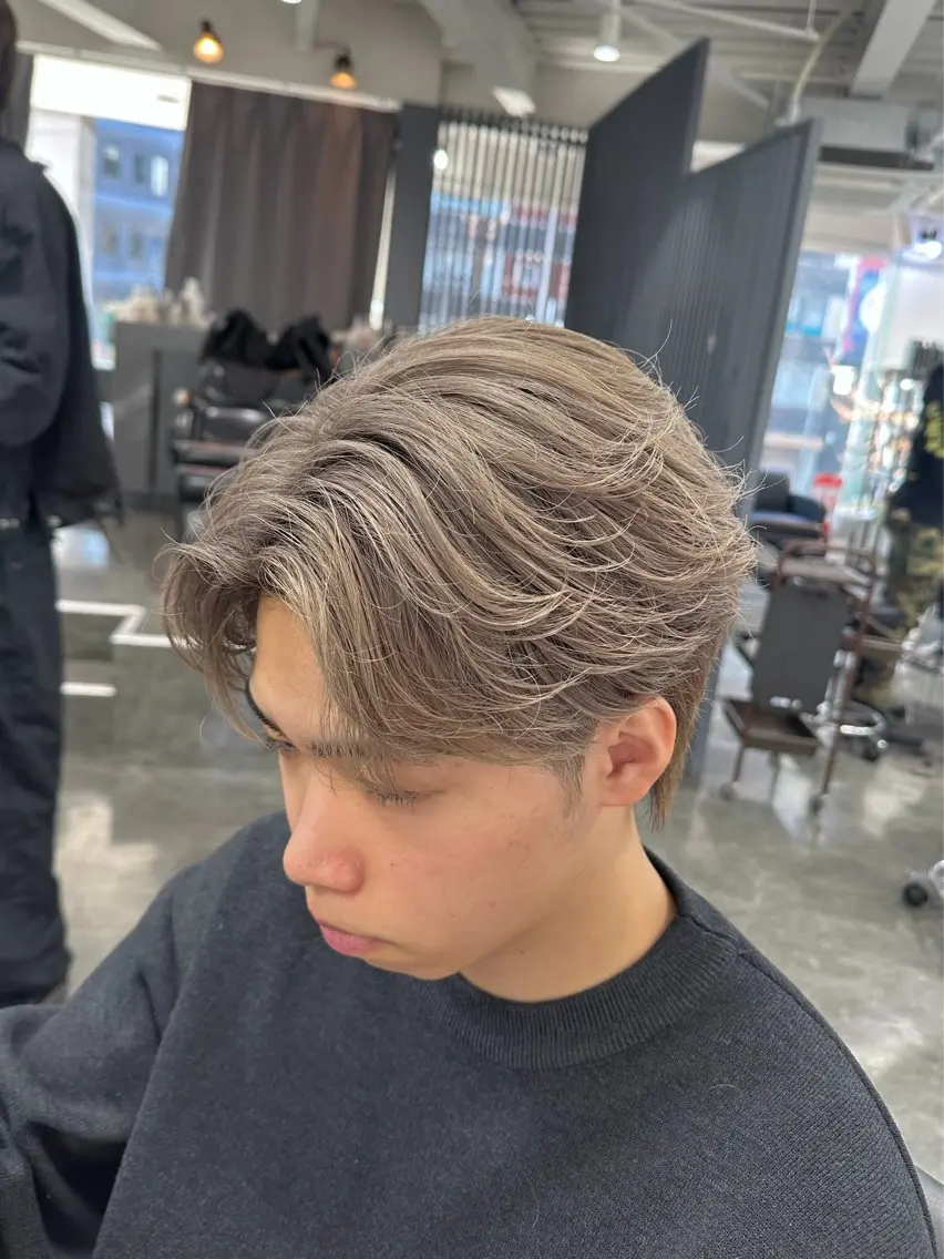 メンズ 梅田/センターパート 山下学偉のヘアスタイル