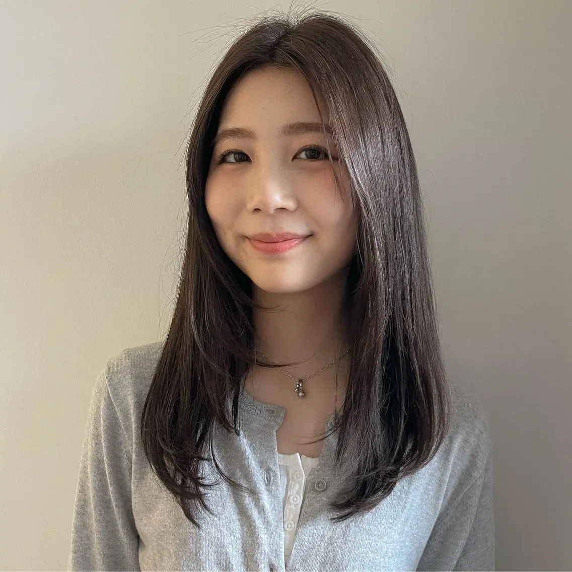 ロング 金子 絵梨花のヘアスタイル