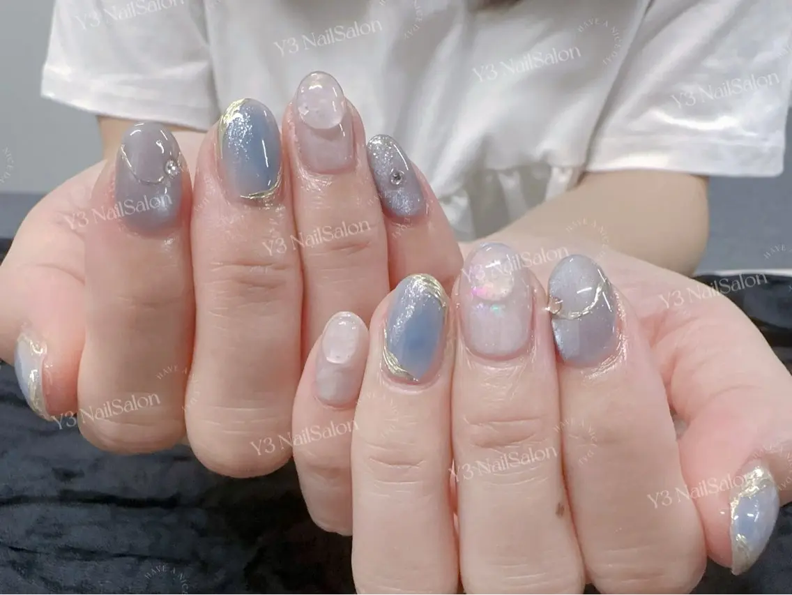ネイル オーロラネイル ブルー ミラーネイル 持ち込み ニュアンスネイル ハンドネイル Y3 NailSalonのネイルデザイン