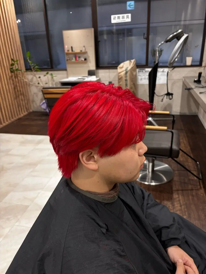 カラー メンズ メンズブリーチ メンズハイトーン ブリーチ ハイトーンカラー カット ヘアカラー パーマ 縮毛矯正 トリートメント 泉　将太/縮毛矯正 /メンズパーマのヘアスタイル