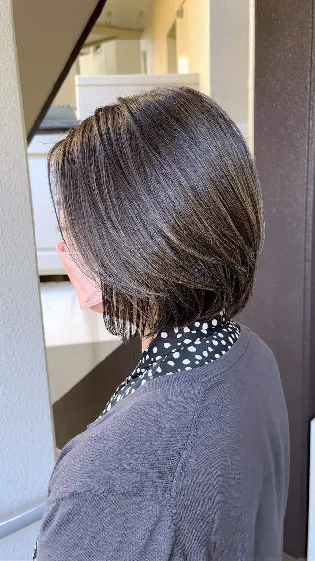 ショート ハイライト 岩尾 萌々子のヘアスタイル