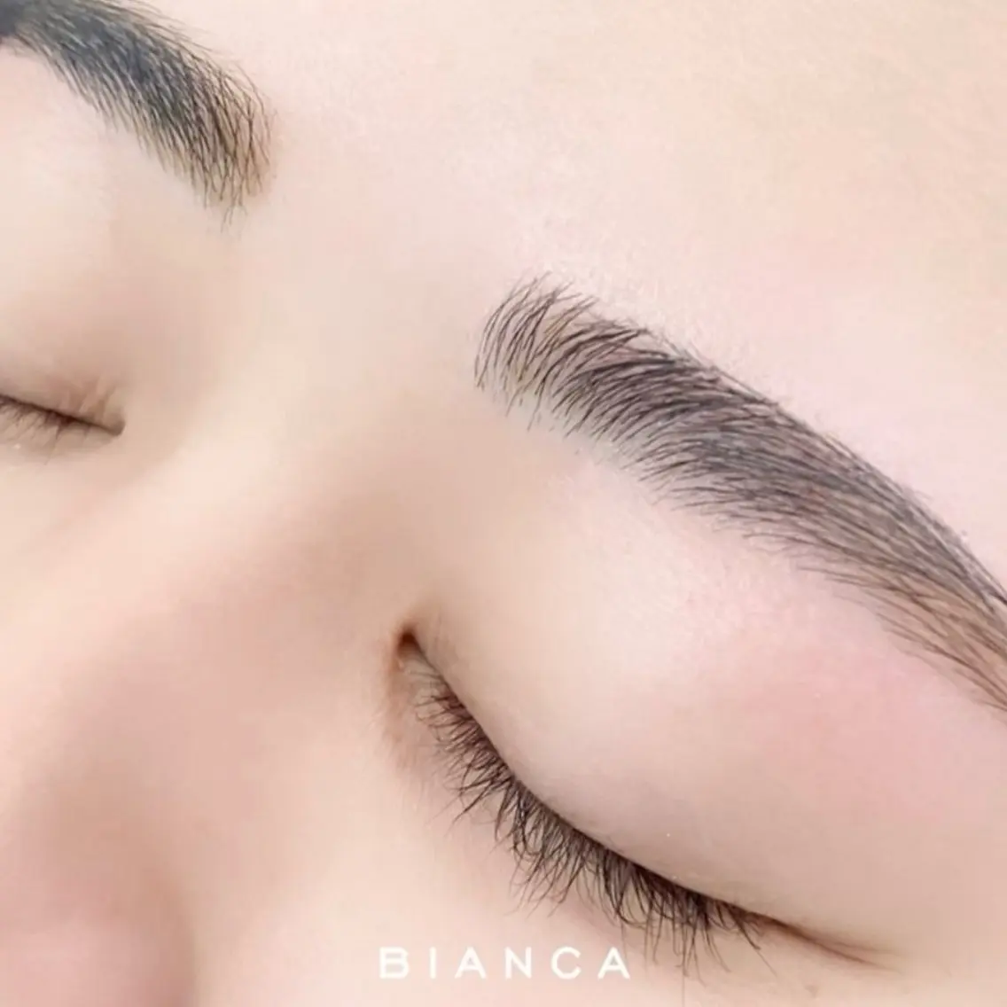 アイブロウ Bianca浦和 nonoka ₊⟡⋆のネイルデザイン