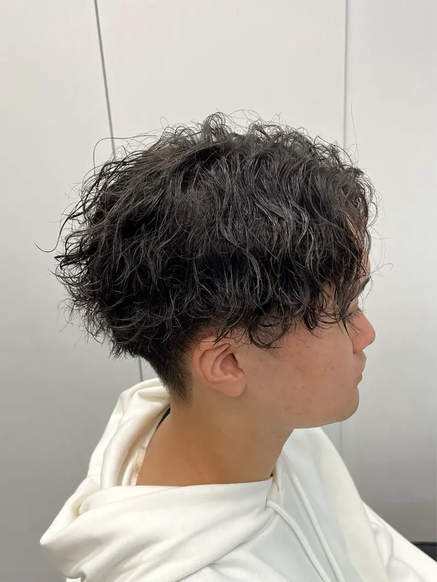 ショート パーマ メンズ メンズパーマ ツイストスパイラルパーマ スパイラルパーマ 新潟メンズパーマ 新潟駅/小田拓実のヘアスタイル