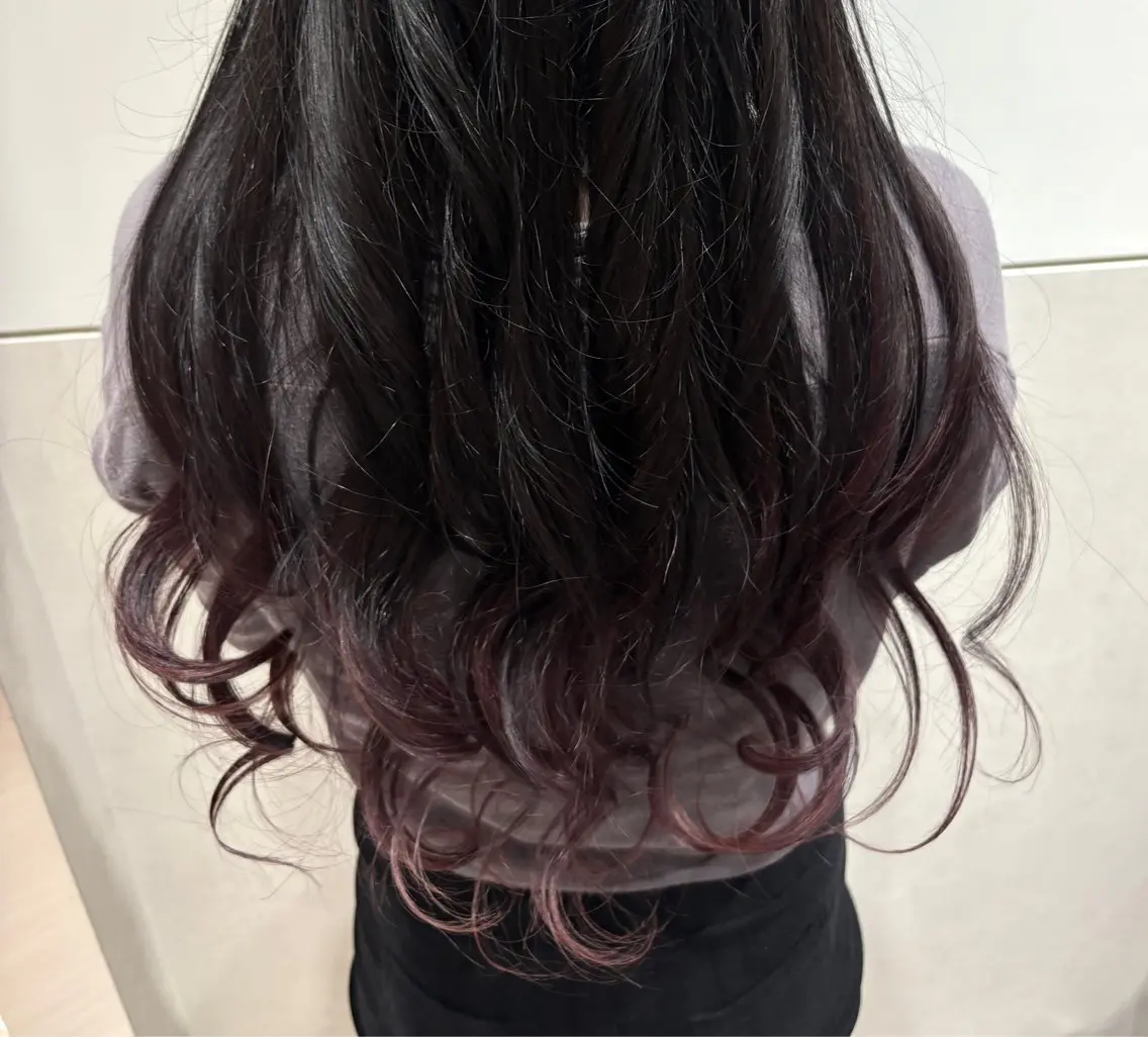 ロング パープルカラー ヘアカラー kazufumi ..のヘアスタイル
