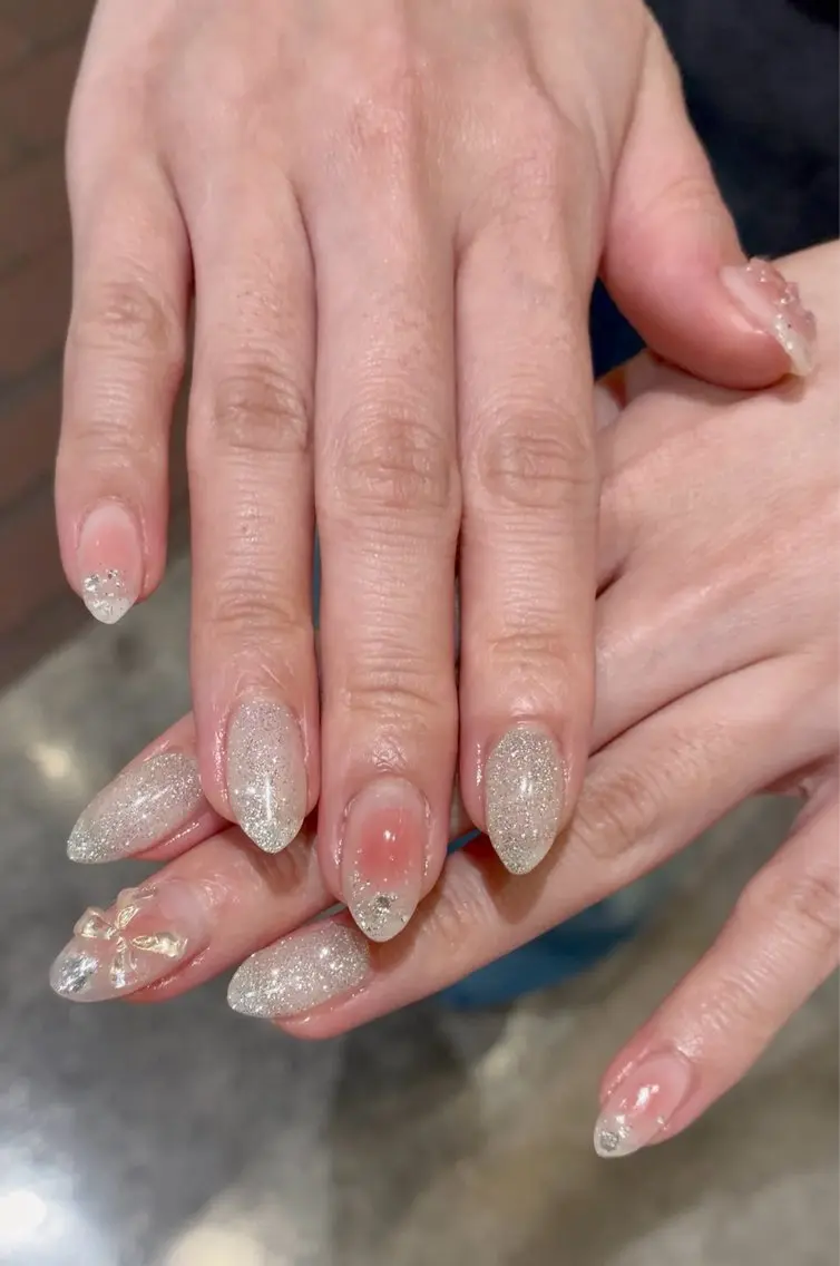 ネイル チークネイル フラッシュネイル モンタナ nailのネイルデザイン