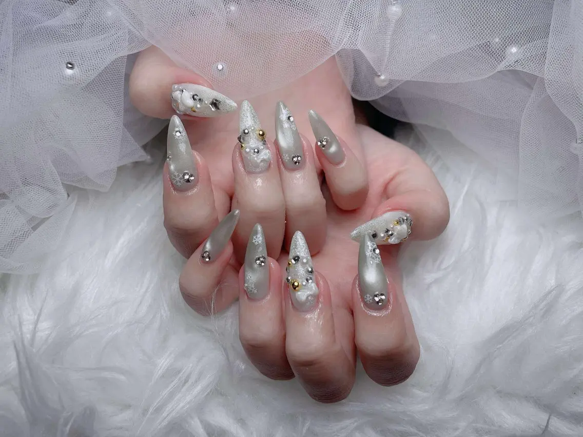 ネイル ハンドネイル Ami Nailのネイルデザイン