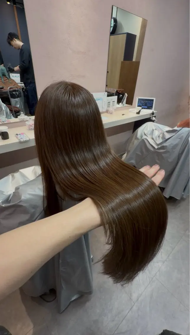 ロング カラー ブラウンカラー 髪質改善 トリートメント カット ヘアカラー トリートメント 韓国ヘア/髪質改善 /大和八木/内丸のヘアスタイル