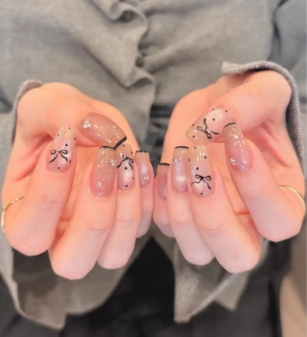 ネイル ハンドネイル ハンドケア あや✨🌸手描き カワイイ系ピンク専門のネイルデザイン