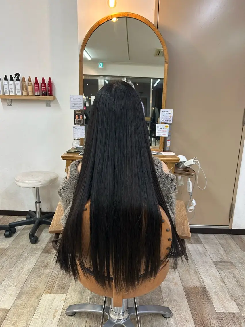 ロング ヘアカラー Rin ku-to andCのヘアスタイル