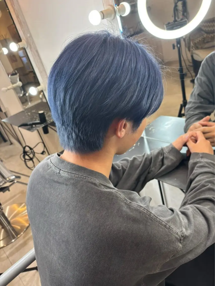メンズ メンズブリーチ サカイ シホのヘアスタイル