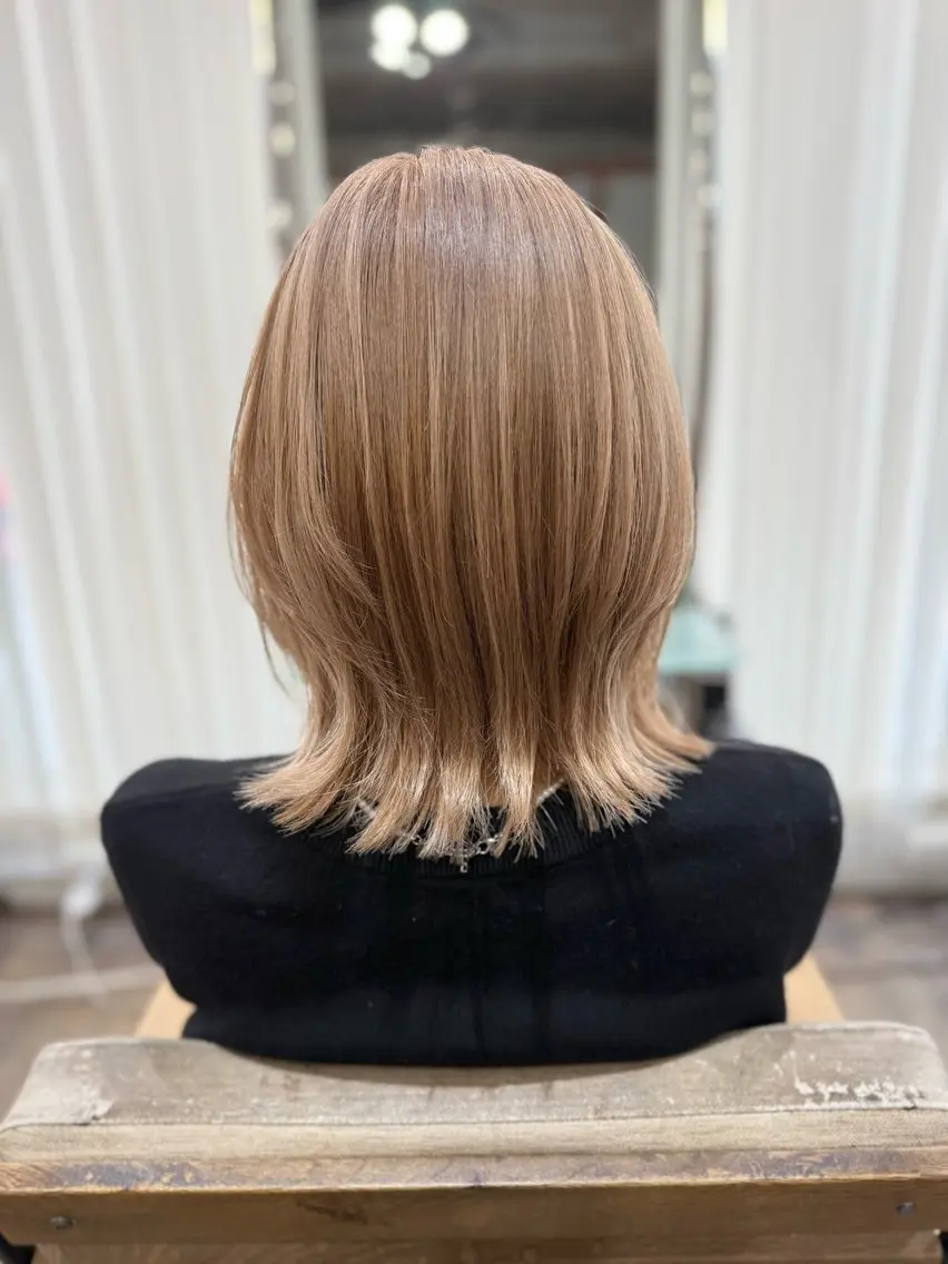 ショート カラー パーマ ヘアアレンジ ベージュカラー ブリーチ ミルクティーベージュ ホワイトミルクティーベージュ ヘアカラー トリートメント 👑指名率No.1 👑坂口飛翔のヘアスタイル