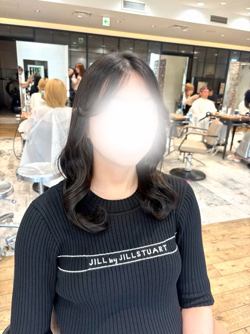 ミディアム 志波 珠音のヘアスタイル