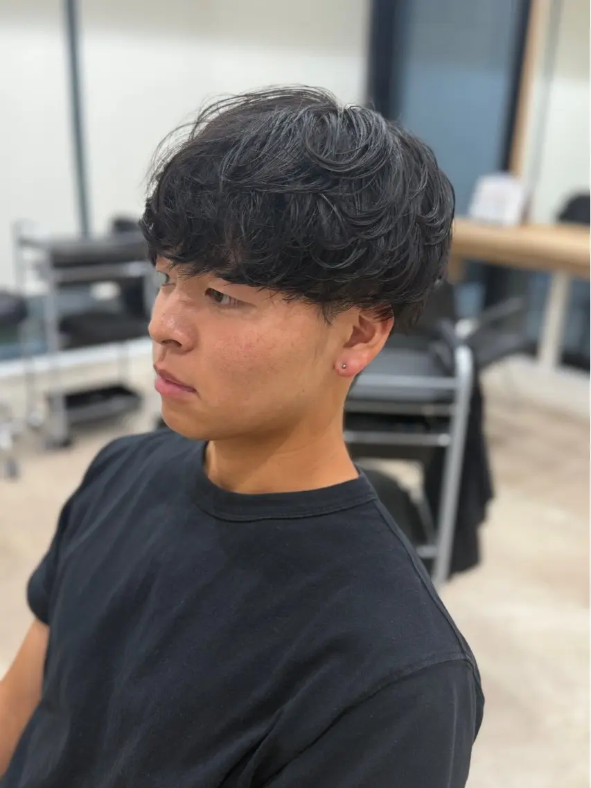 ミディアム パーマ メンズ ミディアムパーマ メンズパーマ カット パーマ 🌊波巻き特化/ 毛流れ/翔平🌊のヘアスタイル