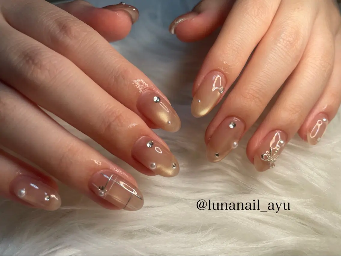 ネイル マグネットネイル 春ネイル ハンドネイル LUNA NAIL ayuのネイルデザイン
