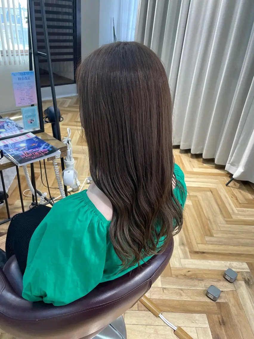 ロング カラー ヘアカラー トリートメント 透明感カラー×ヘア アレンジ🪽しおりのヘアスタイル