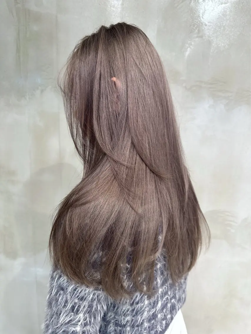 ブリーチありダブルカラー+カット+トリートメントの写真