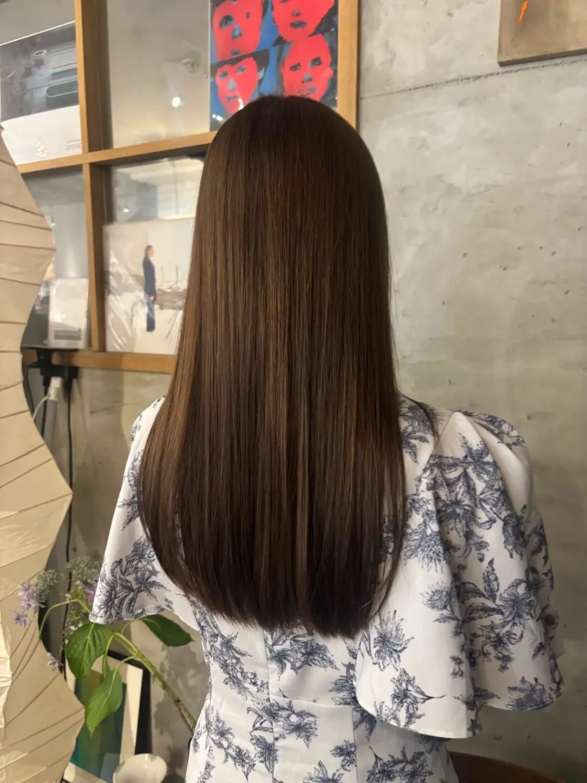 ロング カラー ベージュカラー 透明感カラー オリーブベージュ 橋本 愛結のヘアスタイル