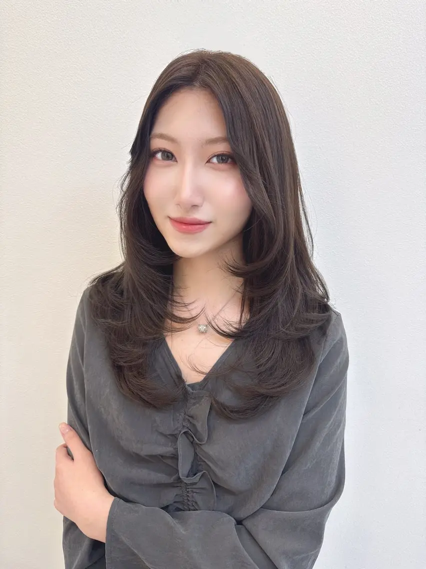 ロング ヘアカラー トリートメント ハイトーン/レイヤー 五島桜樫のヘアスタイル