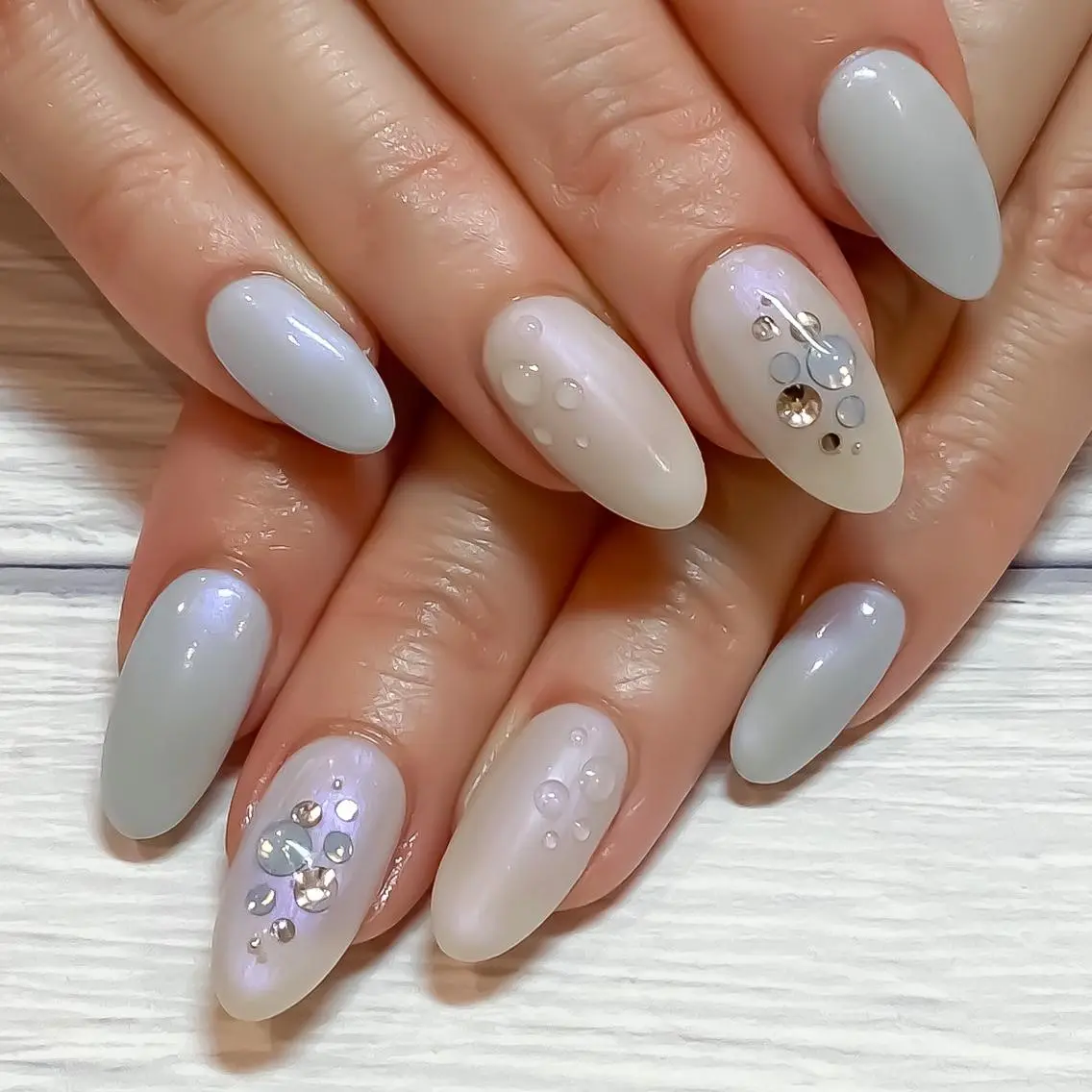 ネイル f'bloom L’ecrinのネイルデザイン