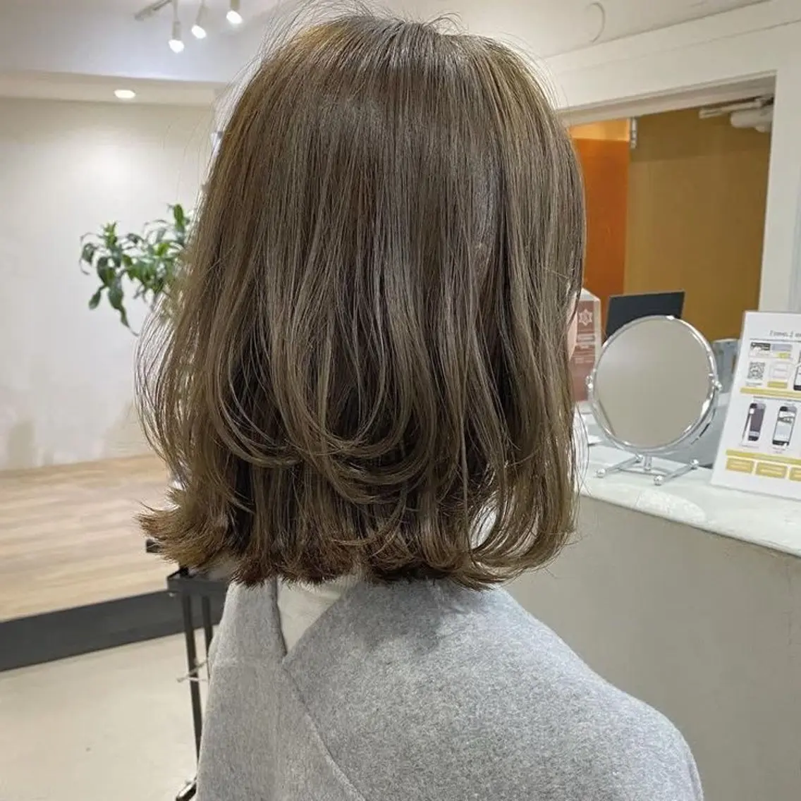 ミディアム 宇野愛華∕ パーマスタイルのヘアスタイル