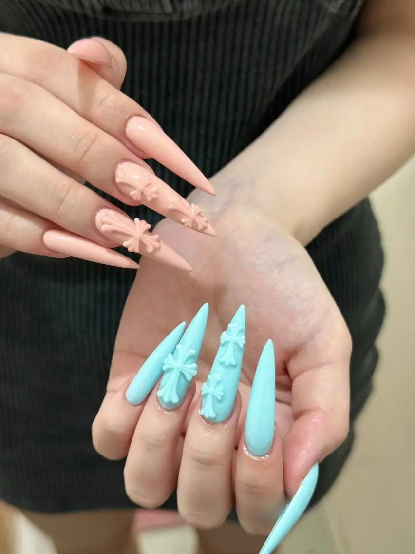 ネイル チークネイル ドット フレンチネイル グラデーション ハート ハンドネイル Julli NailStudioのネイルデザイン