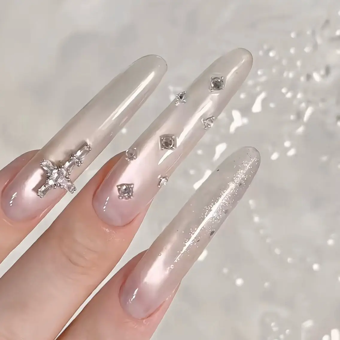 ネイル キラキラネイル マグネットネイル ハンドネイル chirin nailのネイルデザイン