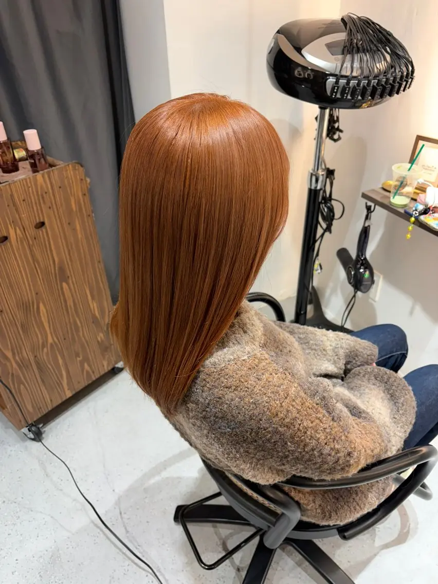 セミロング カラー 🧸秋田 百菜🧸のヘアスタイル