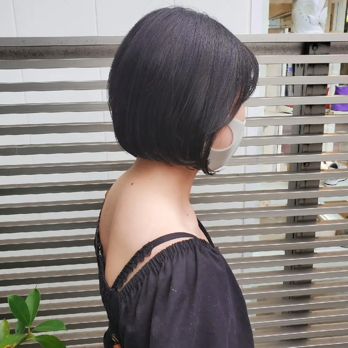 ショート カラー 黒髪 ブルーカラー ブルーブラック 透明感カラー タンバルモリ 韓国レイヤー　 suzuのヘアスタイル
