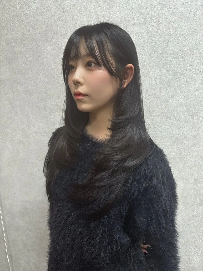ロング カラー レイヤーカット AIRI layer cut hairのヘアスタイル