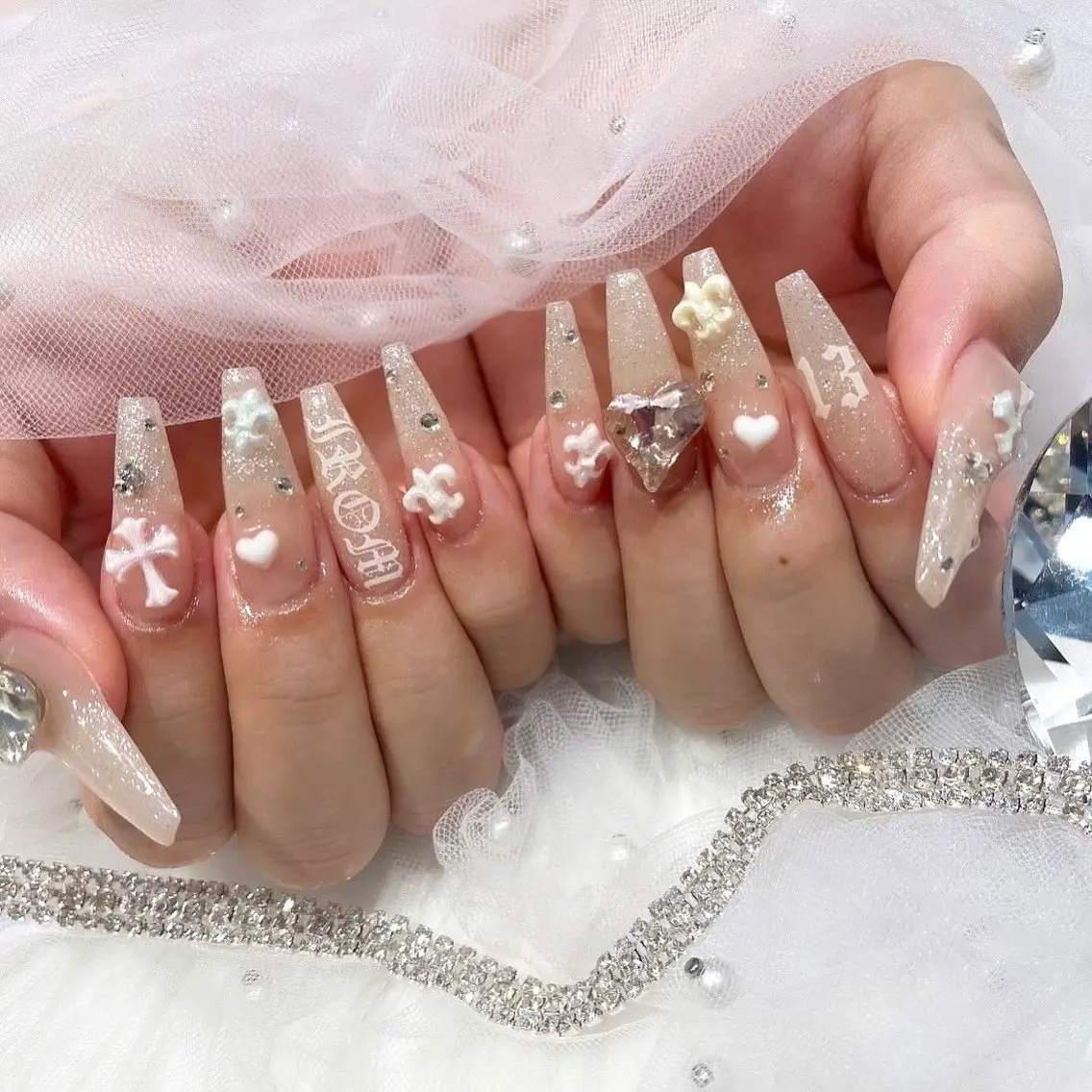 ネイル mana eyelashのマツエク・マツパデザイン