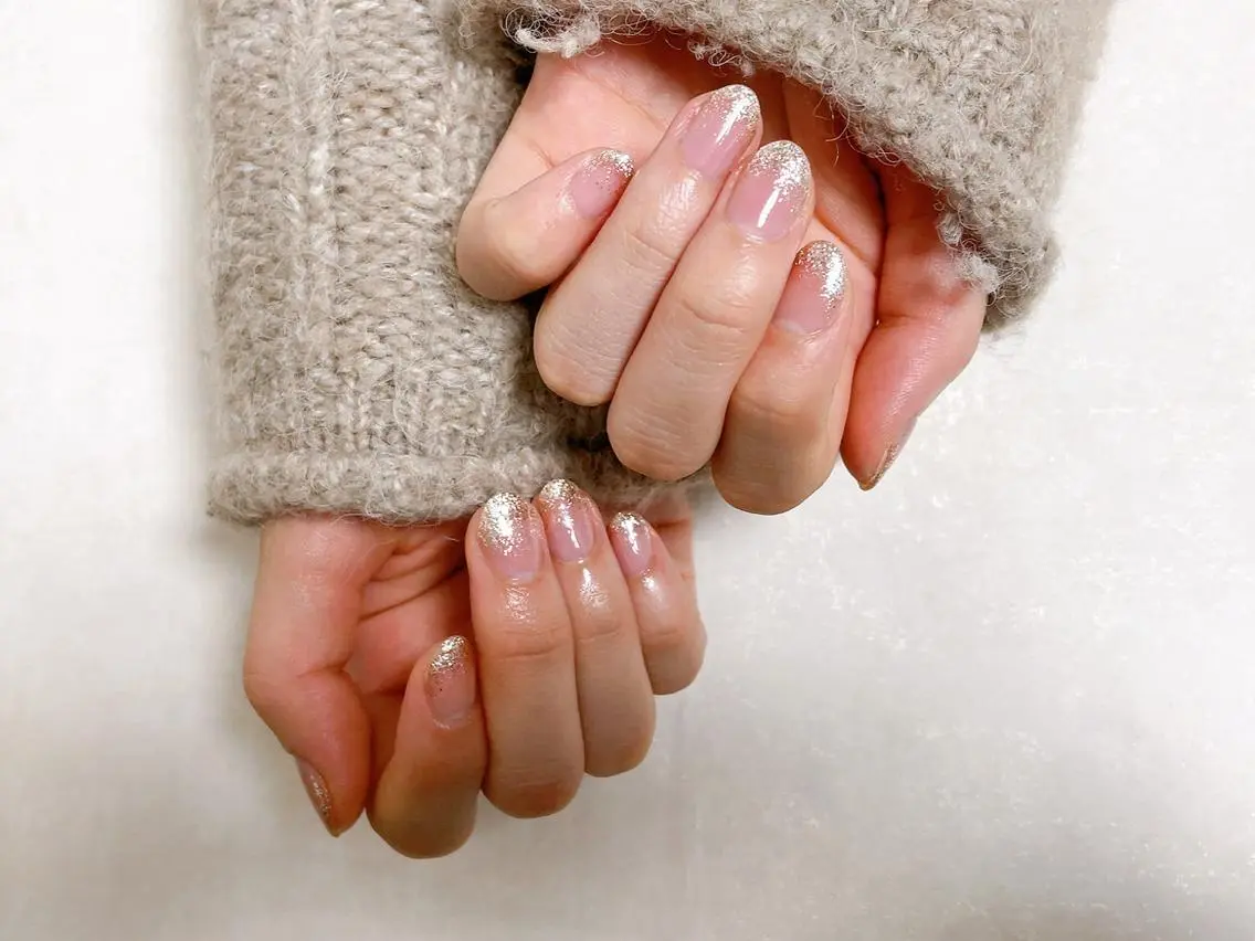 ネイル オーロラネイル フラワーネイル フットネイル フレンチネイル ジェルネイル mogunail &blowのネイルデザイン