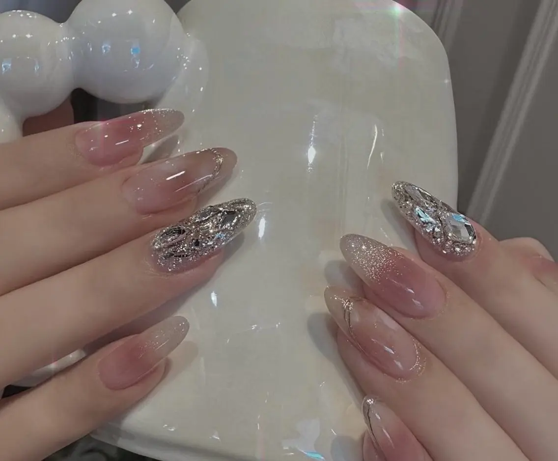 ネイル ハンドネイル Pure&Rich Nailのネイルデザイン