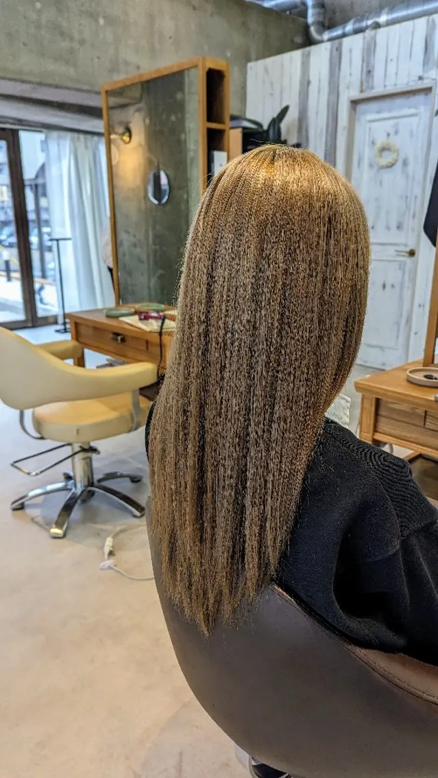 ロング ロング [RiLo] 松村のヘアスタイル