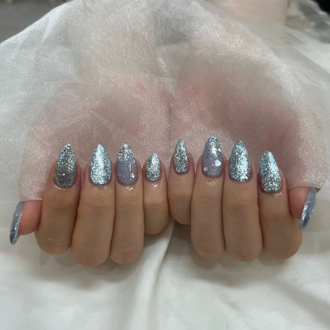 ネイル 🎀𝐶𝐻𝐼𝑆 𝐴𝑇𝑂🎀のネイルデザイン
